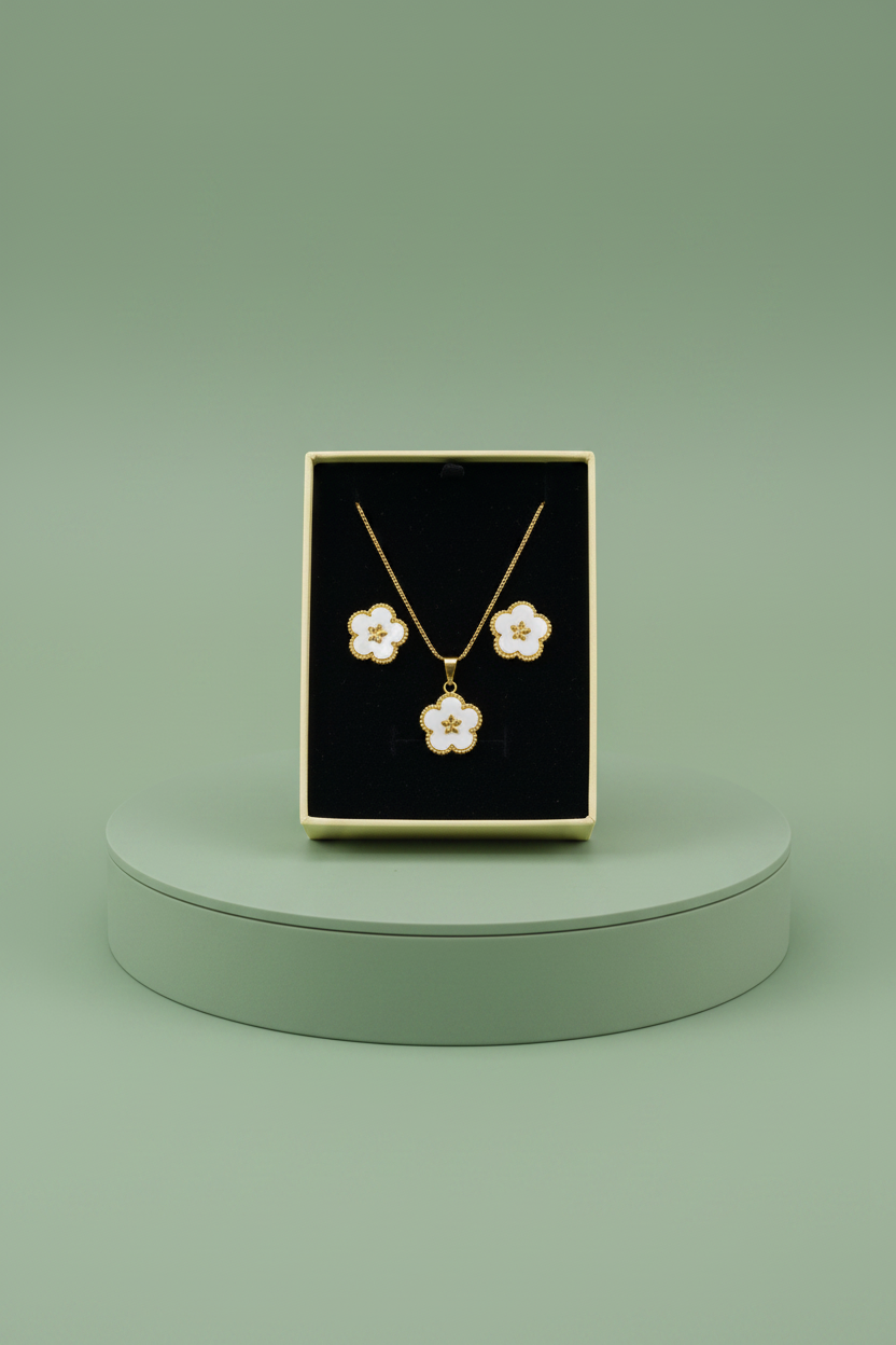 Clove inspired necklace and earring